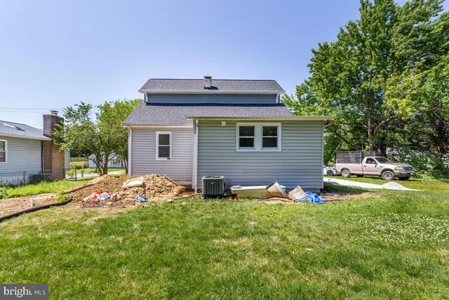 $2,750 | 1227 Tyler Avenue, Annapolis, MD 21403