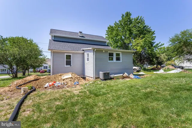 $2,750 | 1227 Tyler Avenue, Annapolis, MD 21403