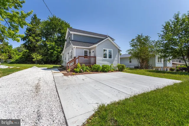 $2,750 | 1227 Tyler Avenue, Annapolis, MD 21403