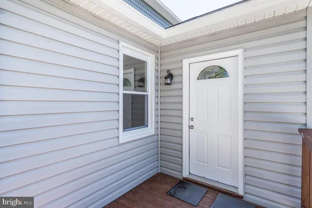 $2,750 | 1227 Tyler Avenue, Annapolis, MD 21403