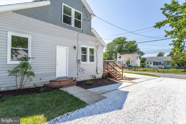 $2,750 | 1227 Tyler Avenue, Annapolis, MD 21403