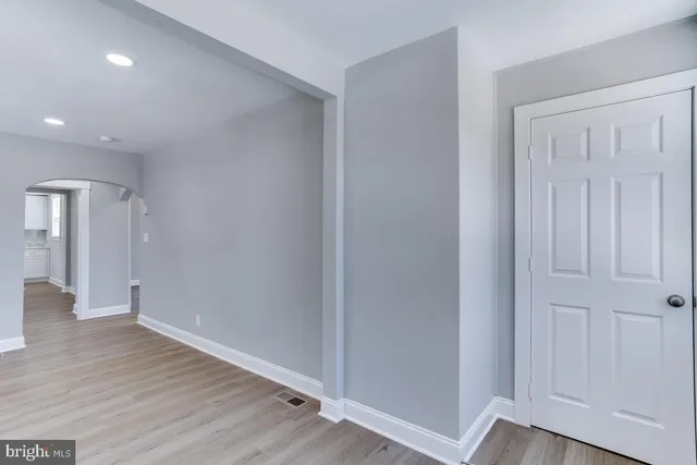 $2,750 | 1227 Tyler Avenue, Annapolis, MD 21403