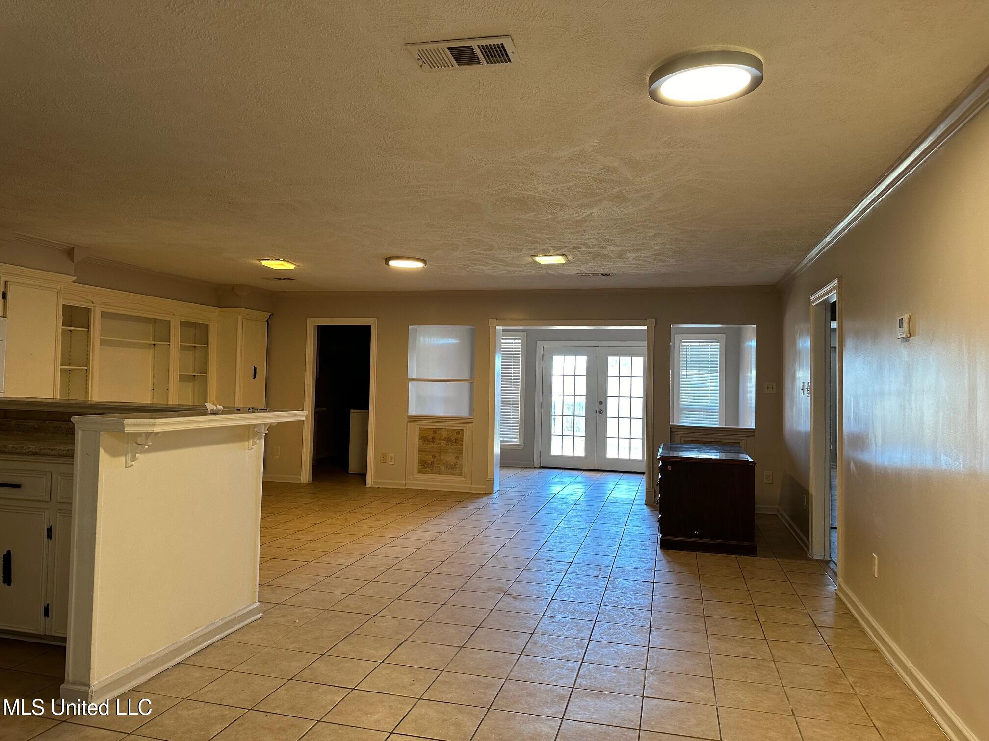 133 Berryman Road Vicksburg, MS 39180 - Photo 2 of 10 IMG_2034