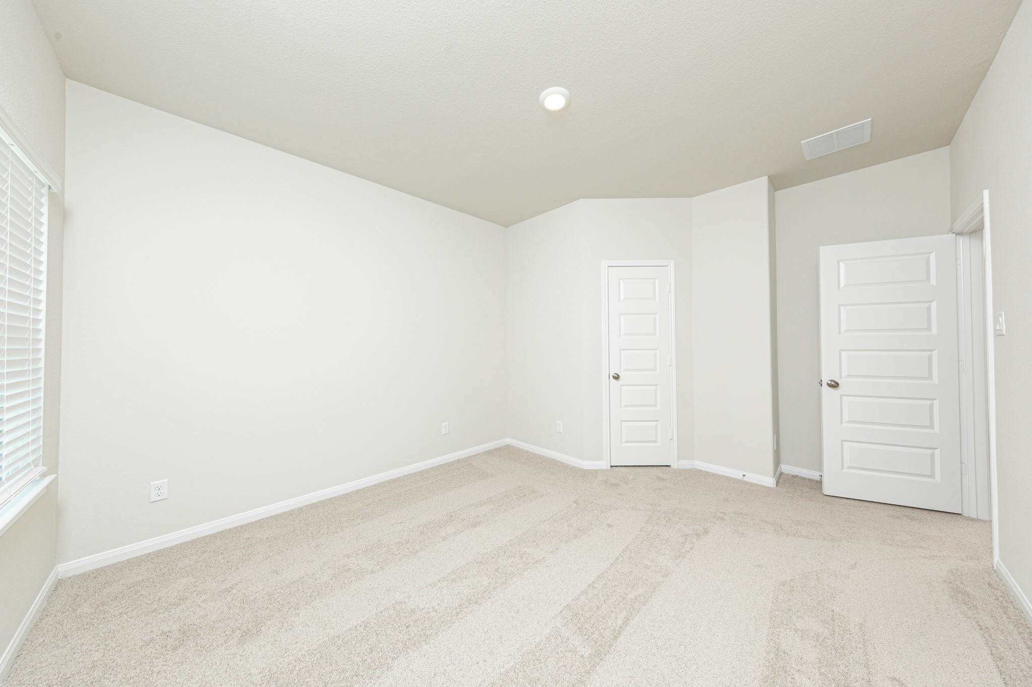 13651 Kit Run Splendora, TX 77372 - Photo 15 of 27 an empty room with closet