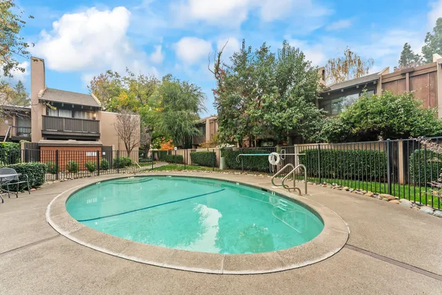 a view of kitchen and washer and dryer