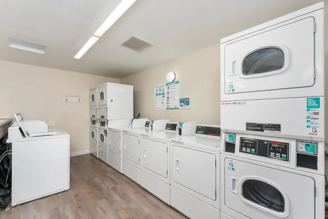 $299,999 | 2200 Woodside Lane, Unit 10, Sacramento, CA 95825