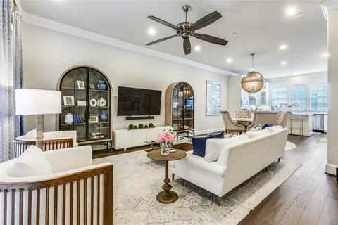 $549,000 | 7333 Valley View Lane, Unit 502, Dallas, TX 75240