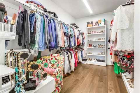 $549,000 | 7333 Valley View Lane, Unit 502, Dallas, TX 75240