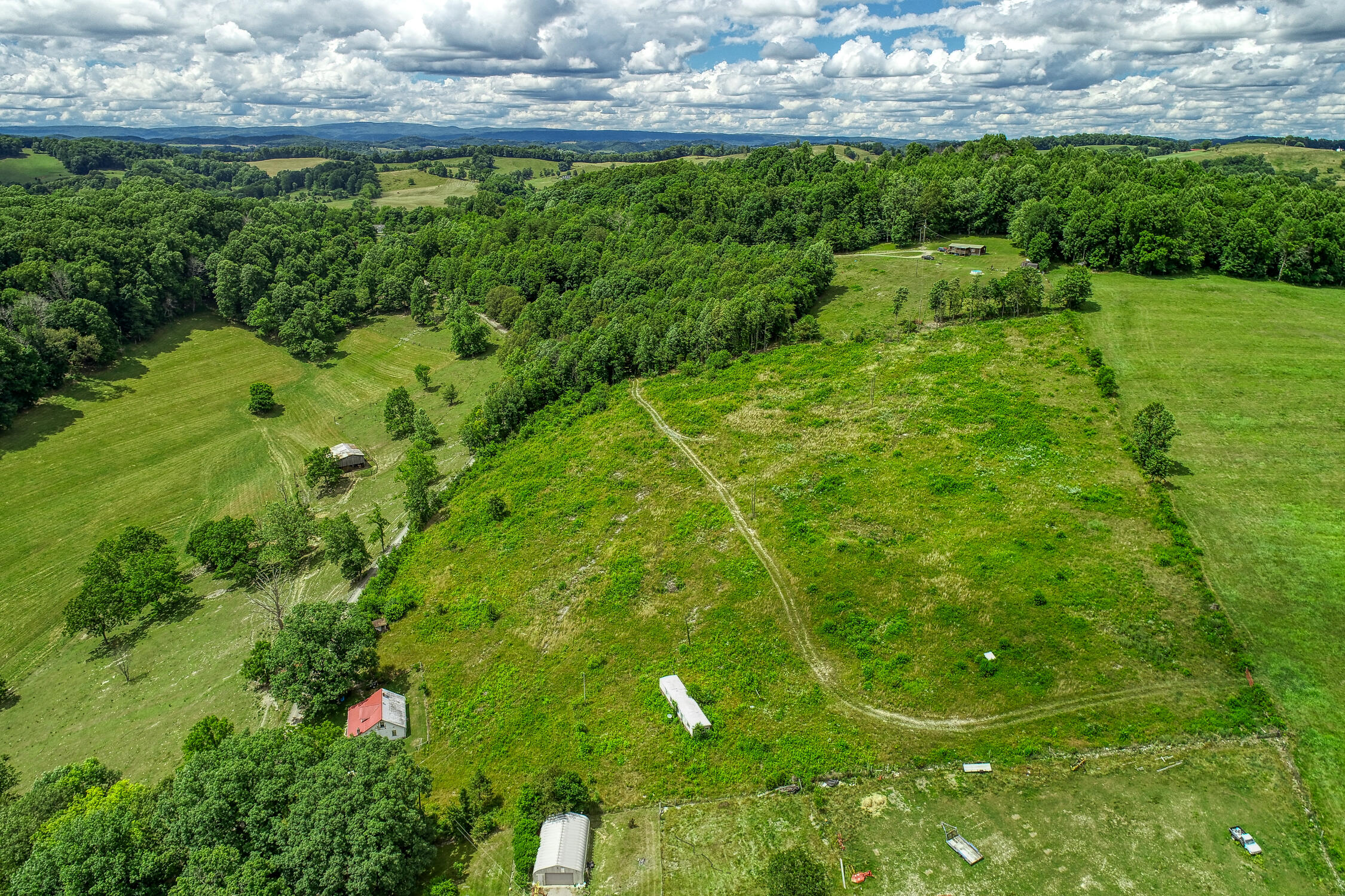 855 Gate Road Nickelsville, VA 24271 - Photo 2 of 16 855 Gate Rd