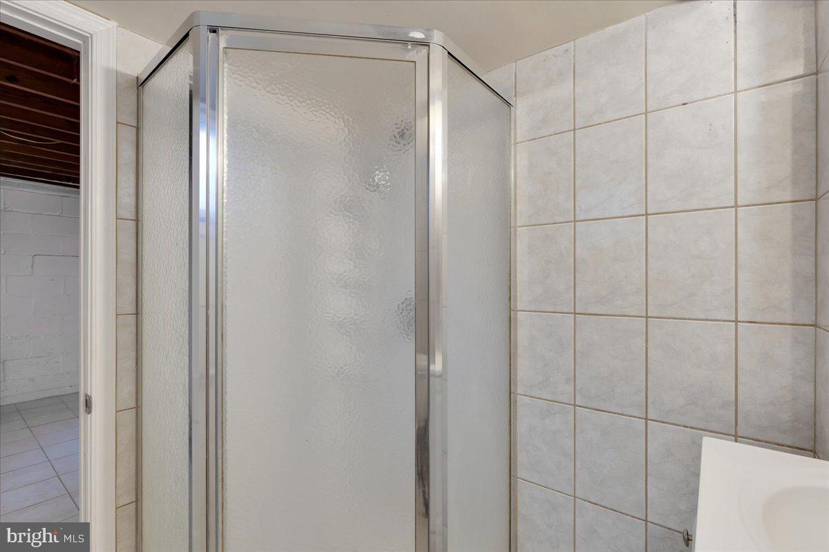 10922 Inwood Avenue Silver Spring, MD 20902 - Photo 34 of 41 Basement full bath