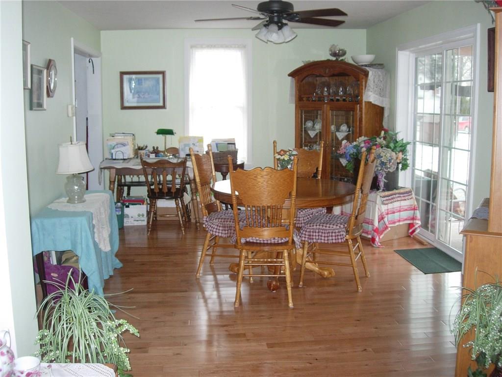 2610 Old Pittsburgh Road New Castle, PA 16101 - Photo 7 of 23 Dining room