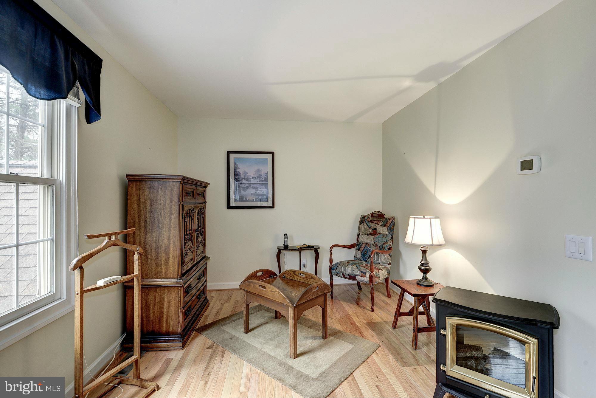 3100 Saddle Crest Lane Oakton, VA 22124 - Photo 15 of 30 Master Sitting Room