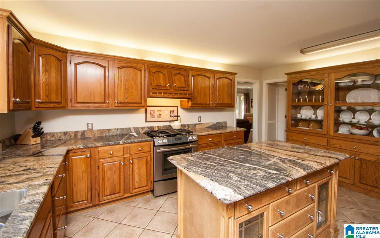 3425 Springhill Road Birmingham, AL 35223 - Photo 6 of 23