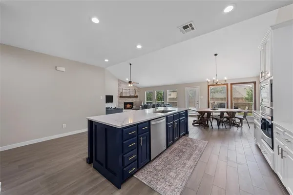 $3,200 | 10520 Canyon Lake View, McKinney, TX 75072