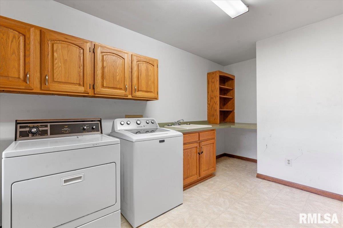 3990 Springer Lane Springfield, IL 62711 - Photo 15 of 47 Gallery Image 15