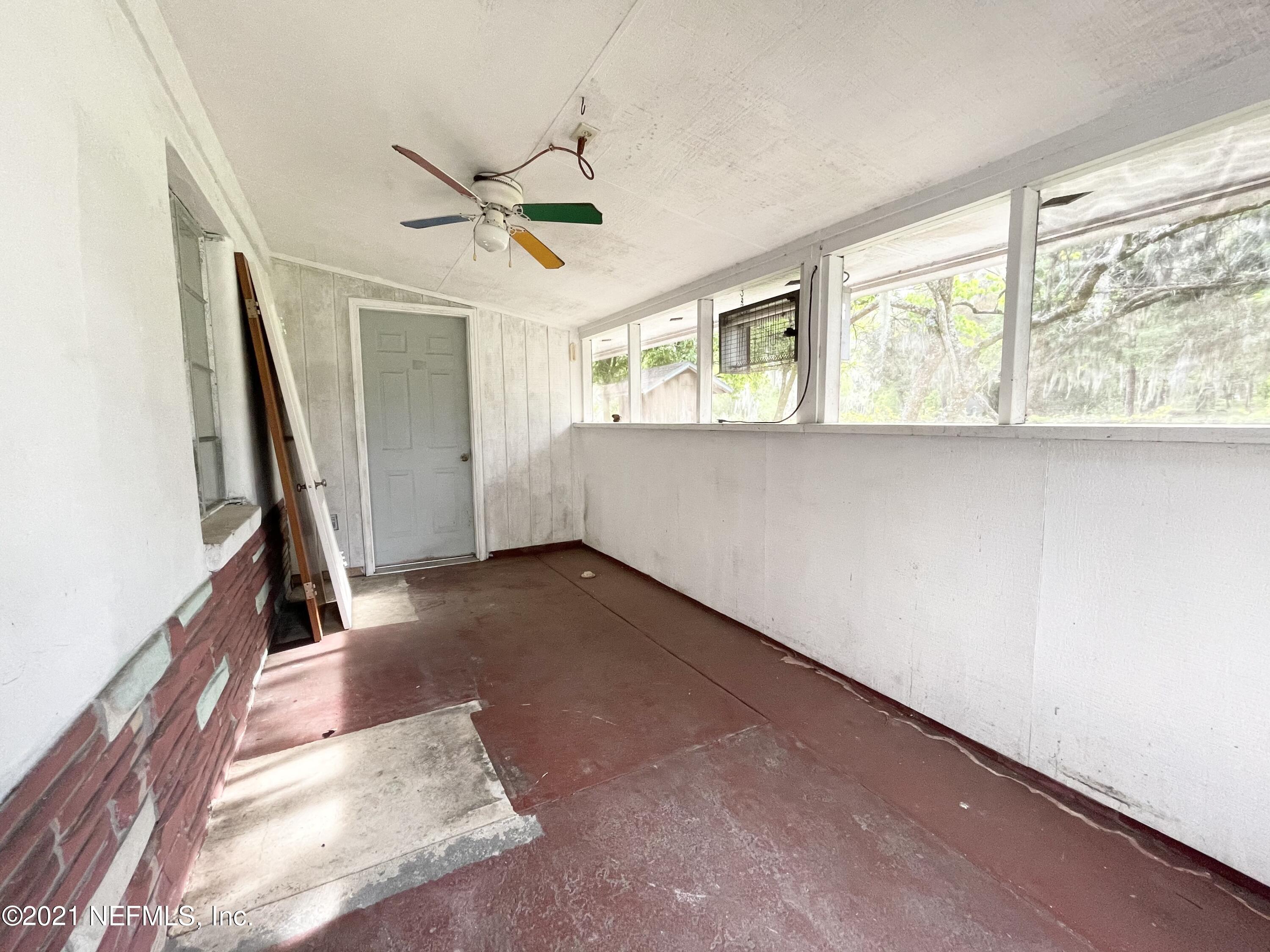 6010 Firestone Road Jacksonville, FL 32244 - Photo 14 of 20 Back Porch