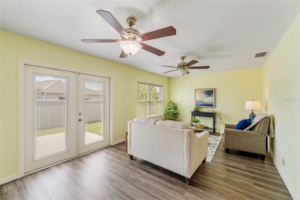17984 Southeast 89th Rothway Court The Villages, FL 32162 - Photo 33 of 39