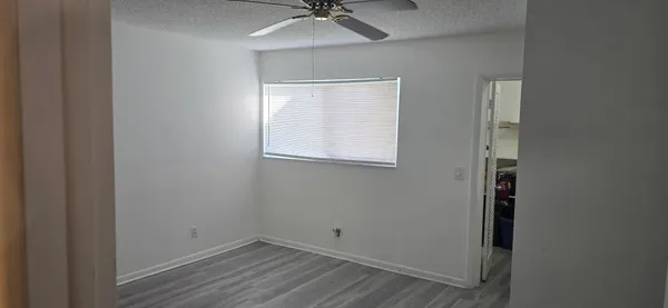 $1,350 | 300 Bonnie Boulevard, Unit 144, Palm Springs, FL 33461