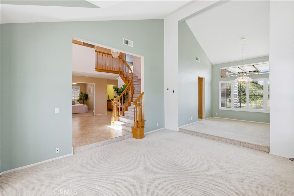 2000 Citrus Wood Lane Riverside, CA 92503 - Photo 5 of 23