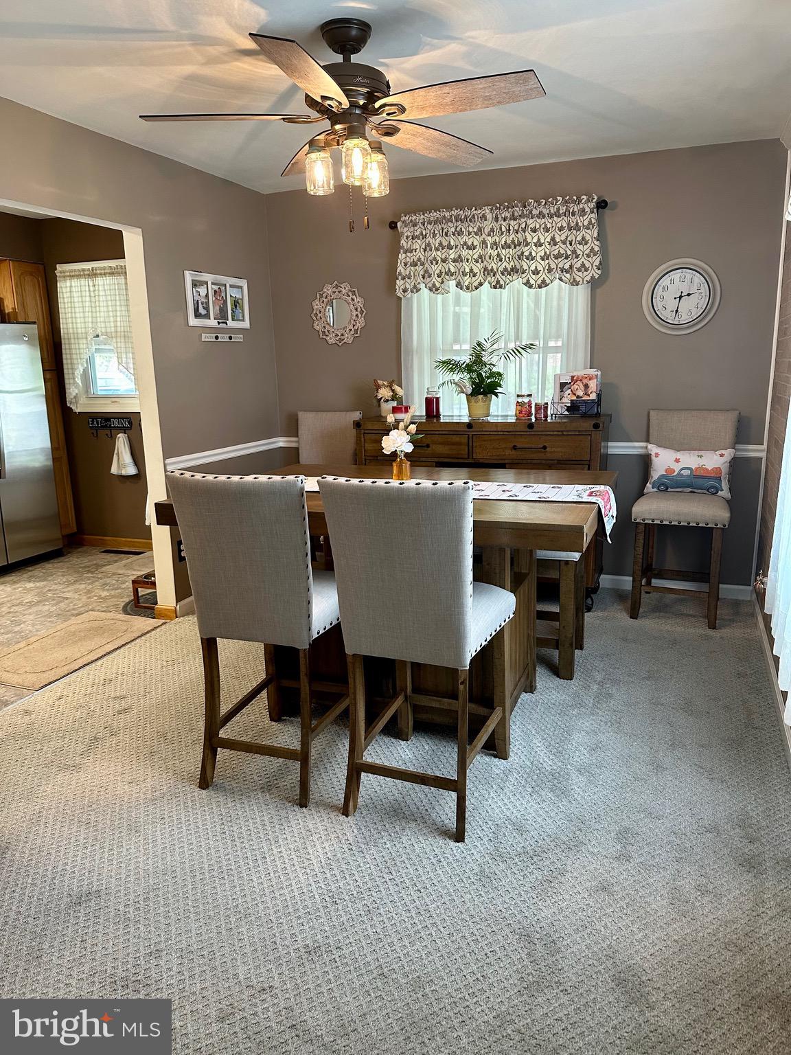 1712 Stokesley Road, Unit 1712 Dundalk, MD 21222 - Photo 5 of 29 Dining room