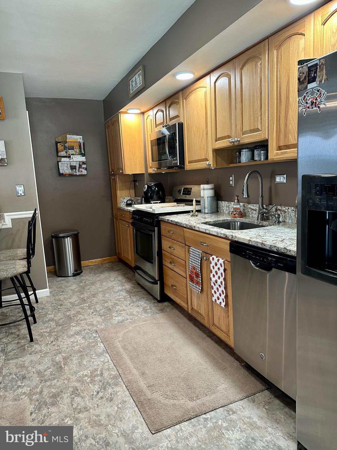 1712 Stokesley Road, Unit 1712 Dundalk, MD 21222 - Photo 8 of 29 Kitchen