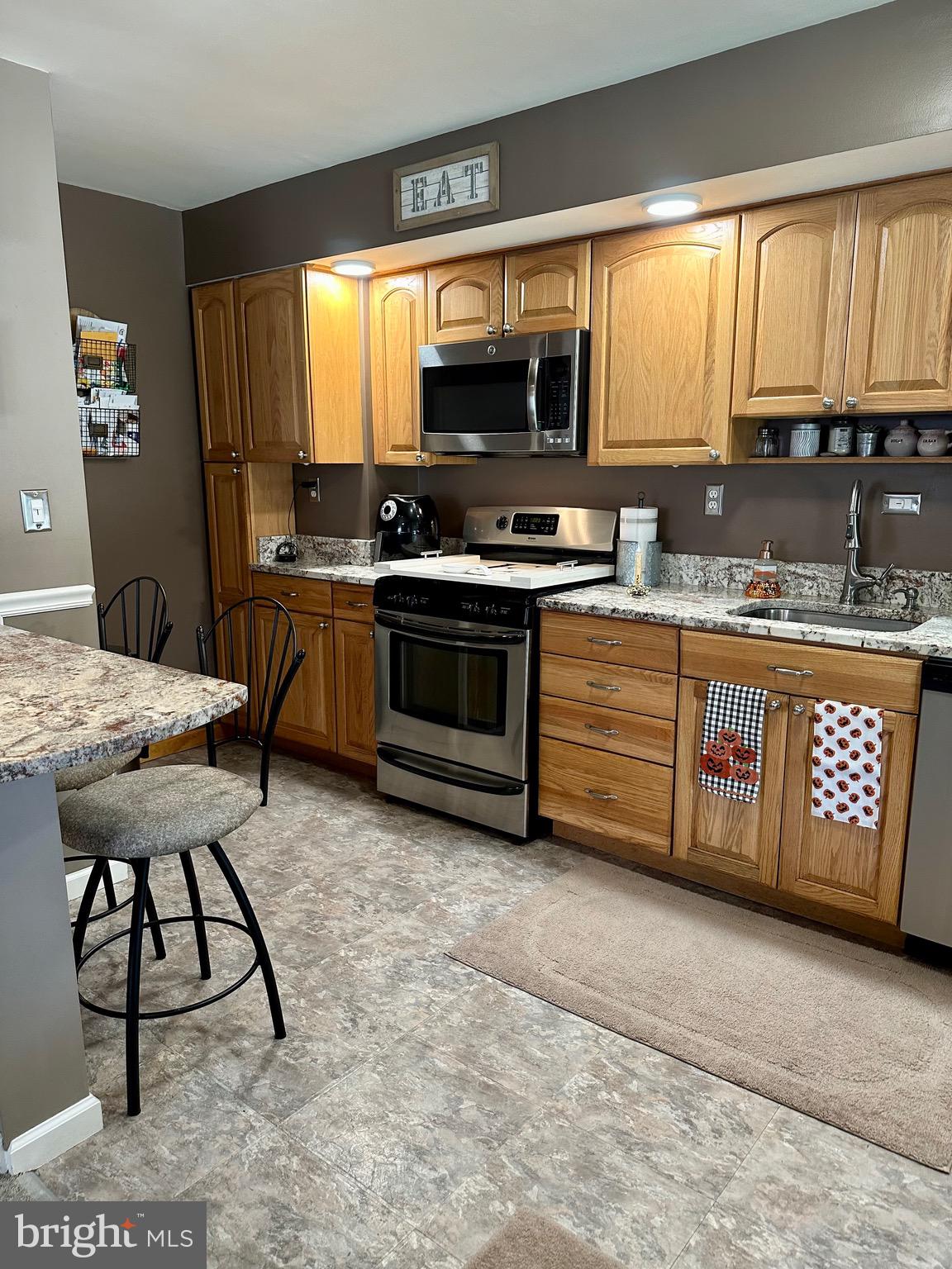 1712 Stokesley Road, Unit 1712 Dundalk, MD 21222 - Photo 9 of 29 Kitchen