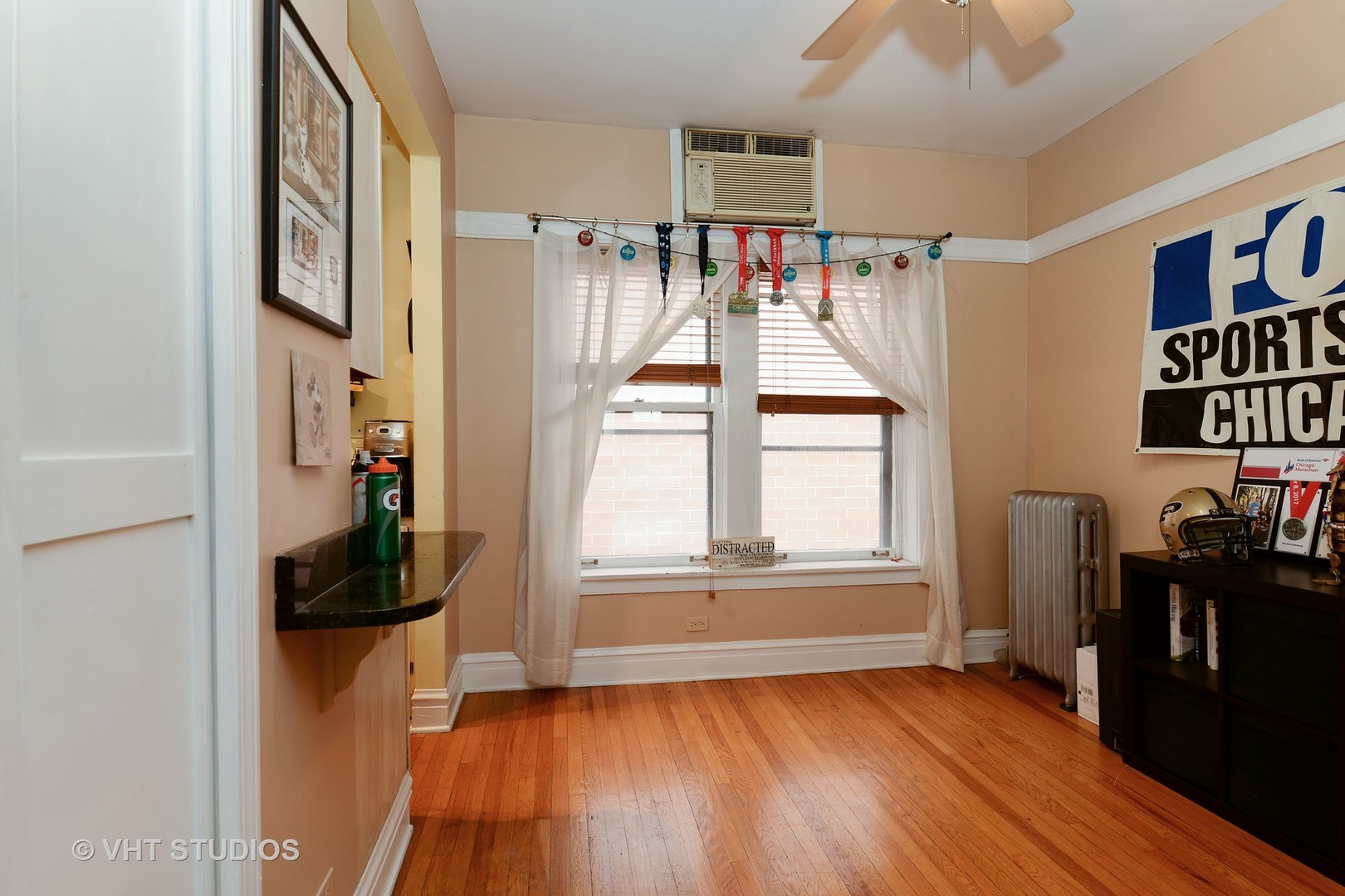 653 West Melrose Street, Unit 2N Chicago, IL 60657 - Photo 4 of 9
