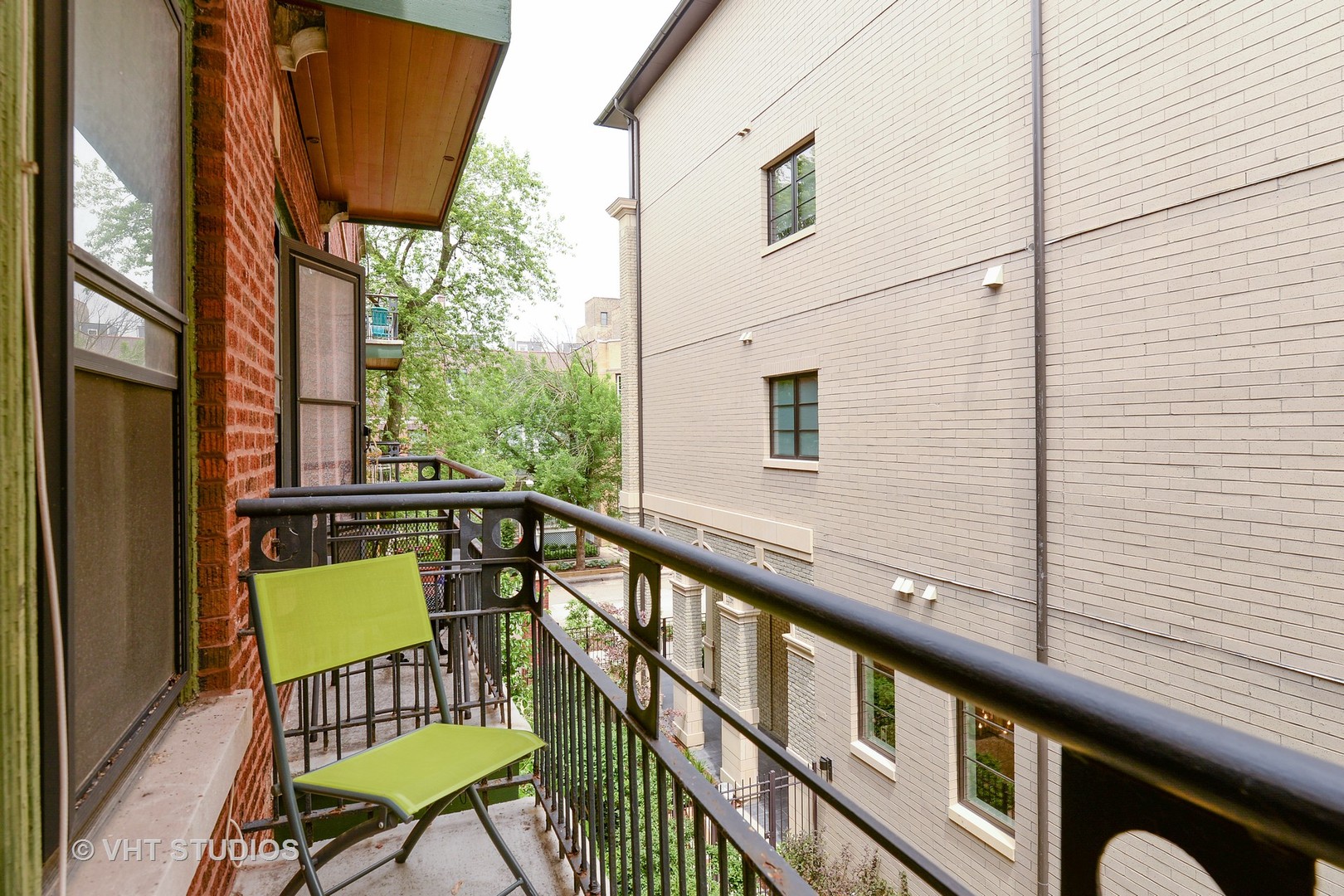 653 West Melrose Street, Unit 2N Chicago, IL 60657 - Photo 7 of 9
