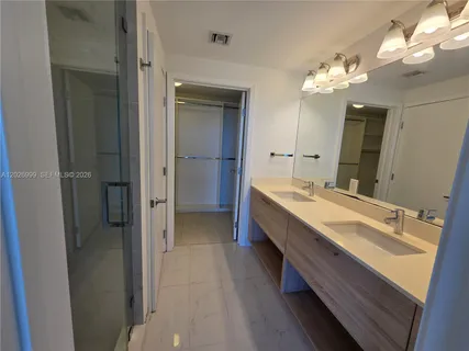 $629,900 | 16385 Biscayne Boulevard, Unit 1019, North Miami Beach, FL 33160