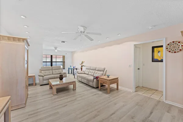 $299,000 | 9890 Papaya Tree Trail, Unit A, Boynton Beach, FL 33436