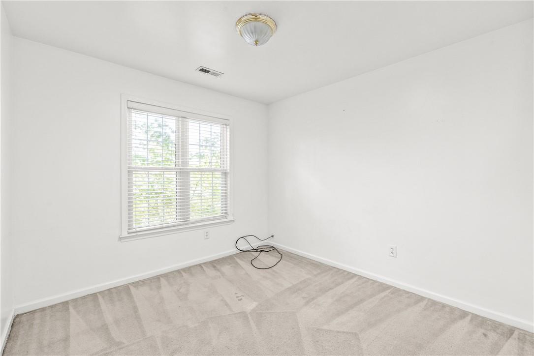 10816 Hellebore Road Charlotte, NC 28213 - Photo 8 of 21 Gallery Image 8