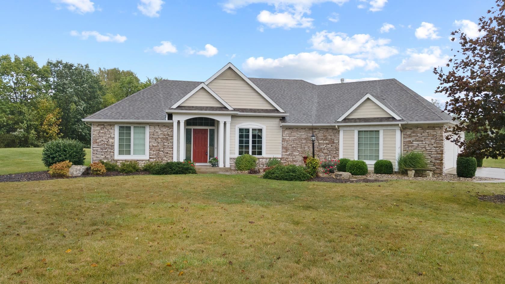 6006 Raspberry Lane Churubusco, IN 46723 - Photo 1 of 34 Gallery Image 1