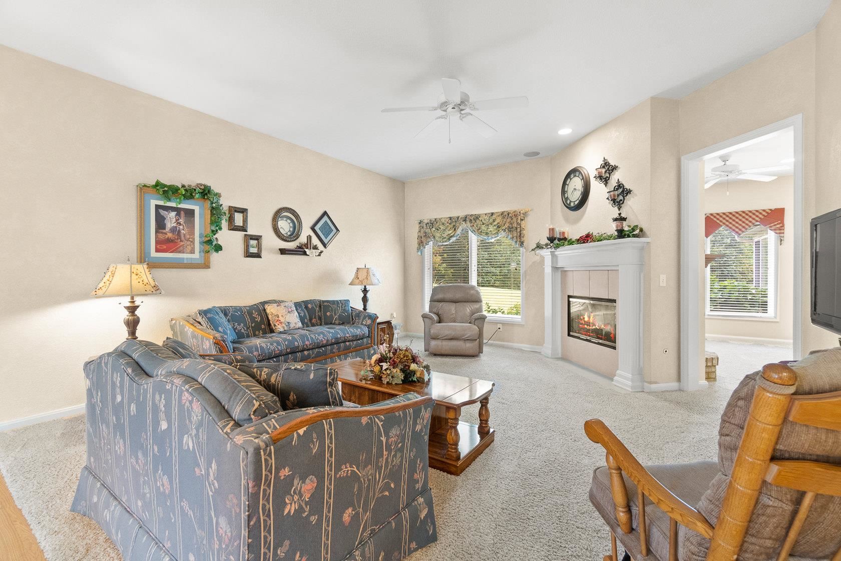 6006 Raspberry Lane Churubusco, IN 46723 - Photo 6 of 34 Gallery Image 6
