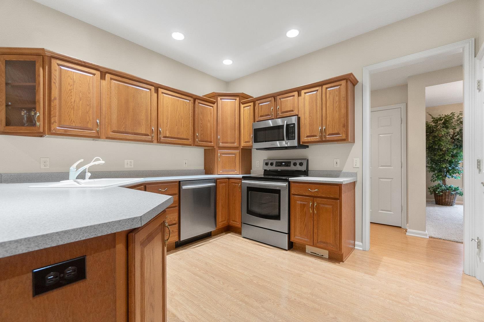 6006 Raspberry Lane Churubusco, IN 46723 - Photo 10 of 34 Gallery Image 10