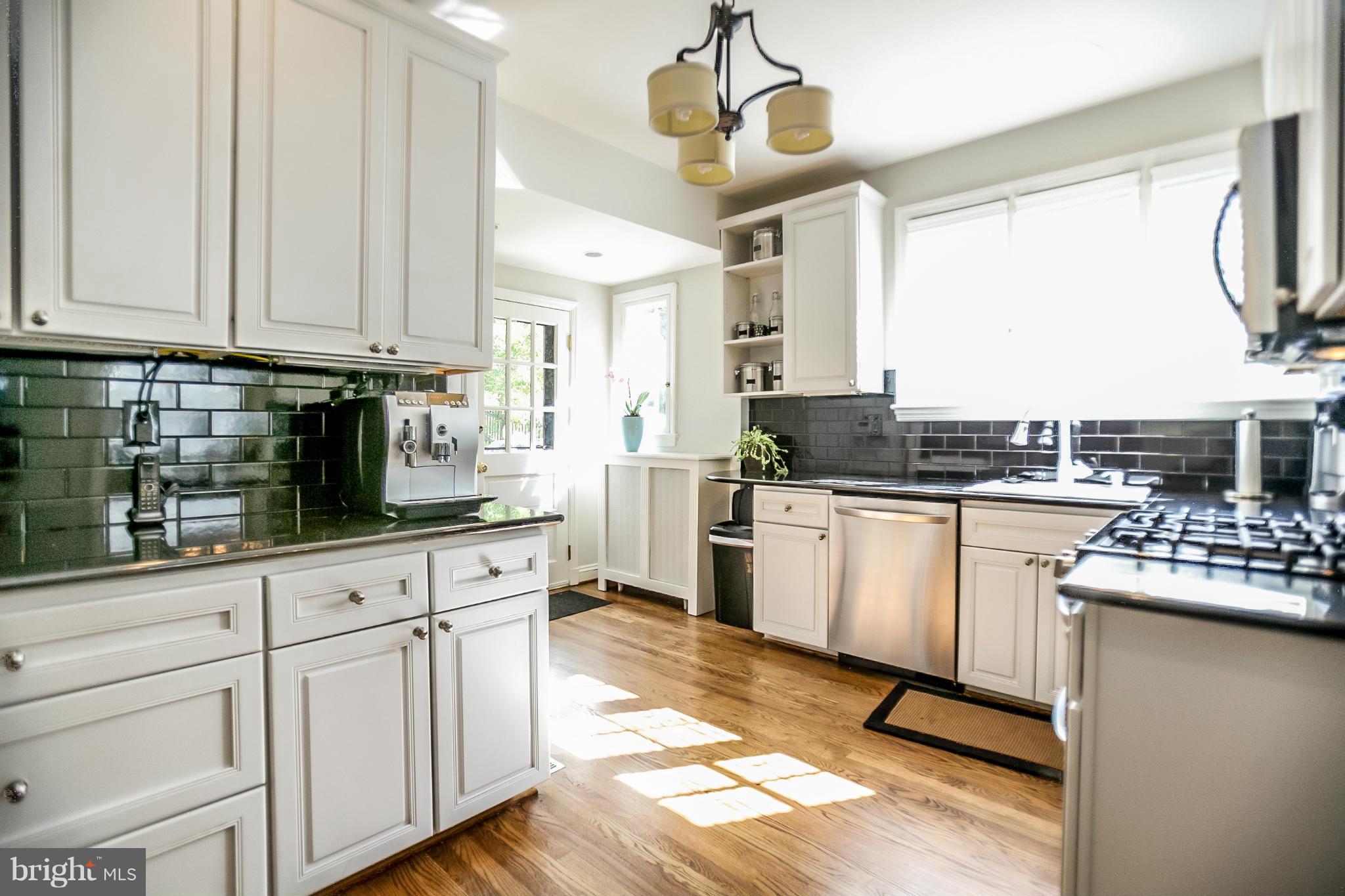 322 Tunbridge Road Baltimore, MD 21212 - Photo 11 of 30 Kitchen