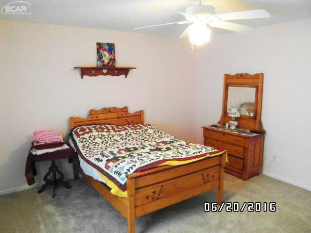 8038 Barden Road Davison, MI 48423 - Photo 15 of 35 21179678-14.JPG