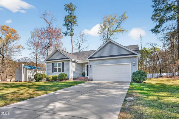 $290,000 | 401 Coleridge Drive, Dunn, NC 28334
