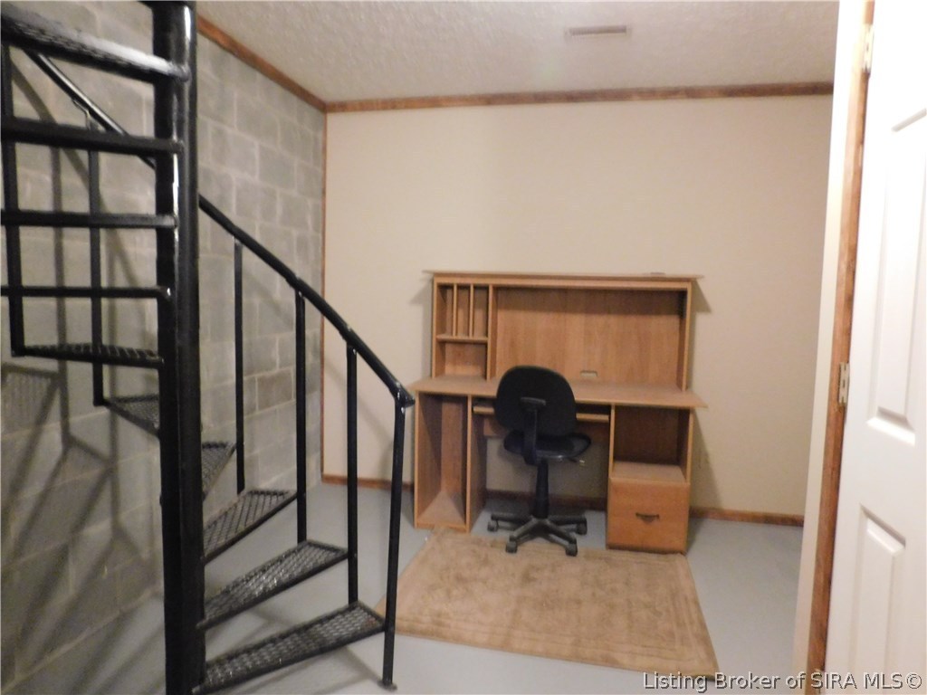 755 West Craig Road Scottsburg, IN 47170 - Photo 7 of 14 Gallery Image 7