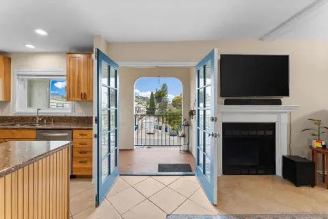 $799,999 | 3111 Ingelow Street, Unit C, San Diego, CA 92106