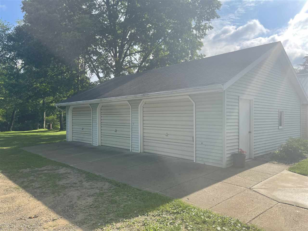 8130 Woodard Road Rives Junction, MI 49277 - Photo 3 of 17 Photo 3
