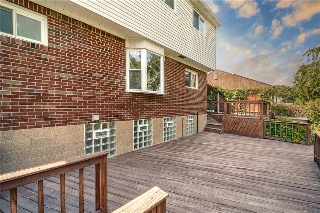 15 Robin Road McKees Rocks, PA 15136 - Photo 10 of 25 Enormous back deck ready for grillin' & chillin'. LET'S GO!
