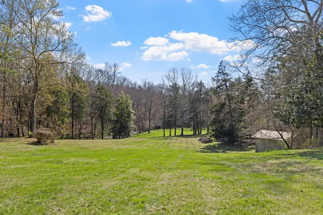 $884,000 | 1099 East Gaines Street, Lawrenceburg, TN 38464