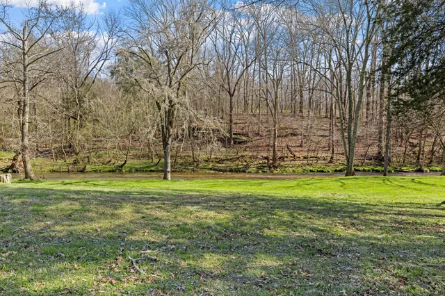 $884,000 | 1099 East Gaines Street, Lawrenceburg, TN 38464