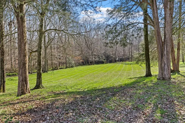 $884,000 | 1099 East Gaines Street, Lawrenceburg, TN 38464