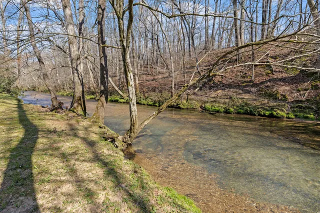 $884,000 | 1099 East Gaines Street, Lawrenceburg, TN 38464