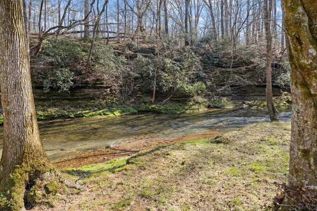 $884,000 | 1099 East Gaines Street, Lawrenceburg, TN 38464