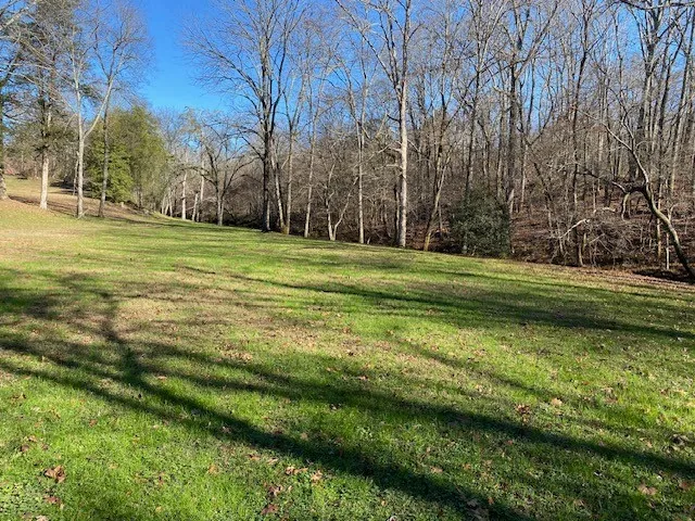 $884,000 | 1099 East Gaines Street, Lawrenceburg, TN 38464