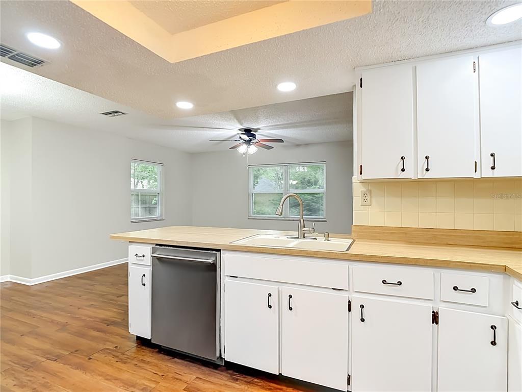 9020 Dorsey Street Spring Hill, FL 34608 - Photo 17 of 46