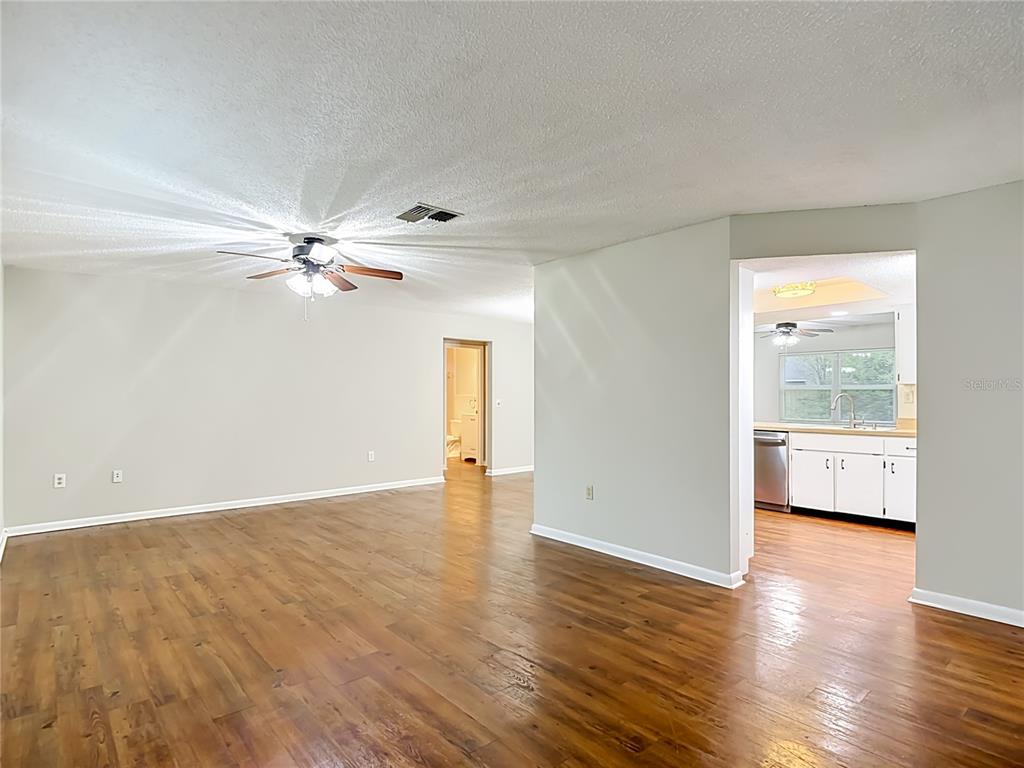 9020 Dorsey Street Spring Hill, FL 34608 - Photo 6 of 46