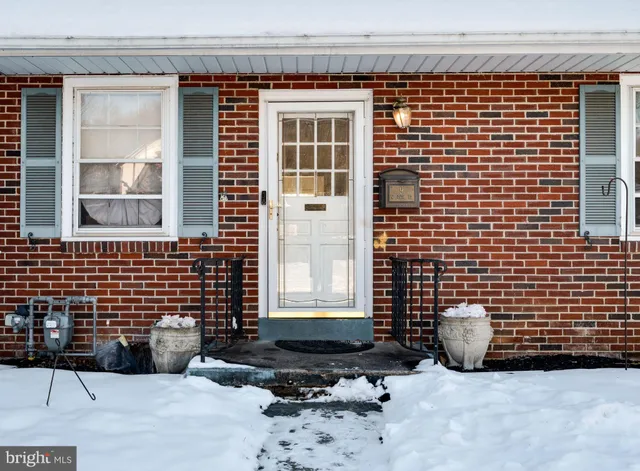 $359,900 | 9 West 35th Street, Reading, PA 19606